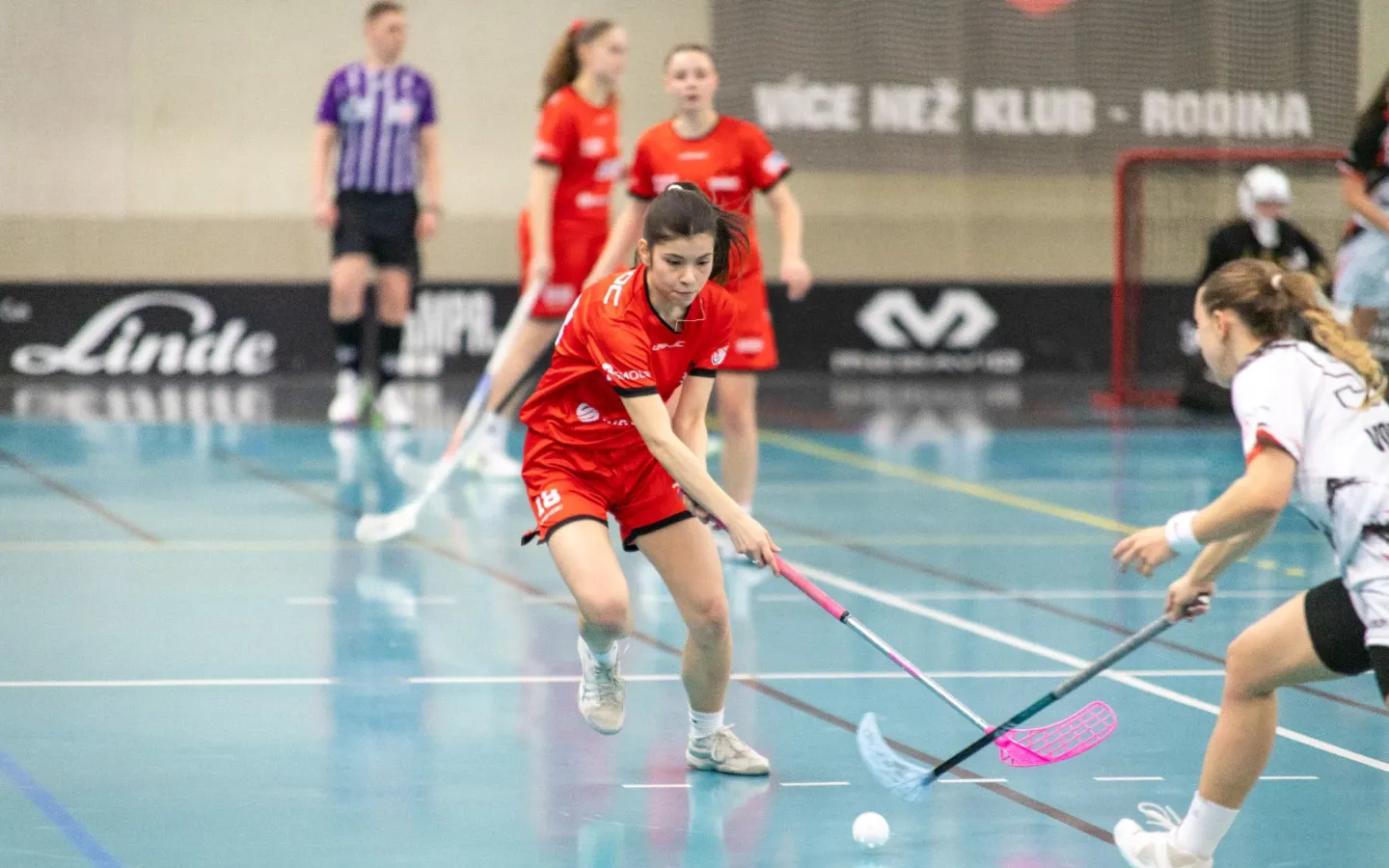 Florbal: FBC Intevo Třinec - Crazy girls FBC Liberec photo