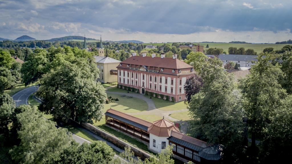 Prohlídky zámku Kunín photo