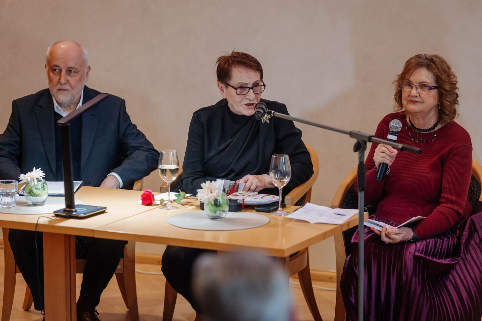 Literárně-hudební podvečer s dílem Aďky Anny Sýkorové photo