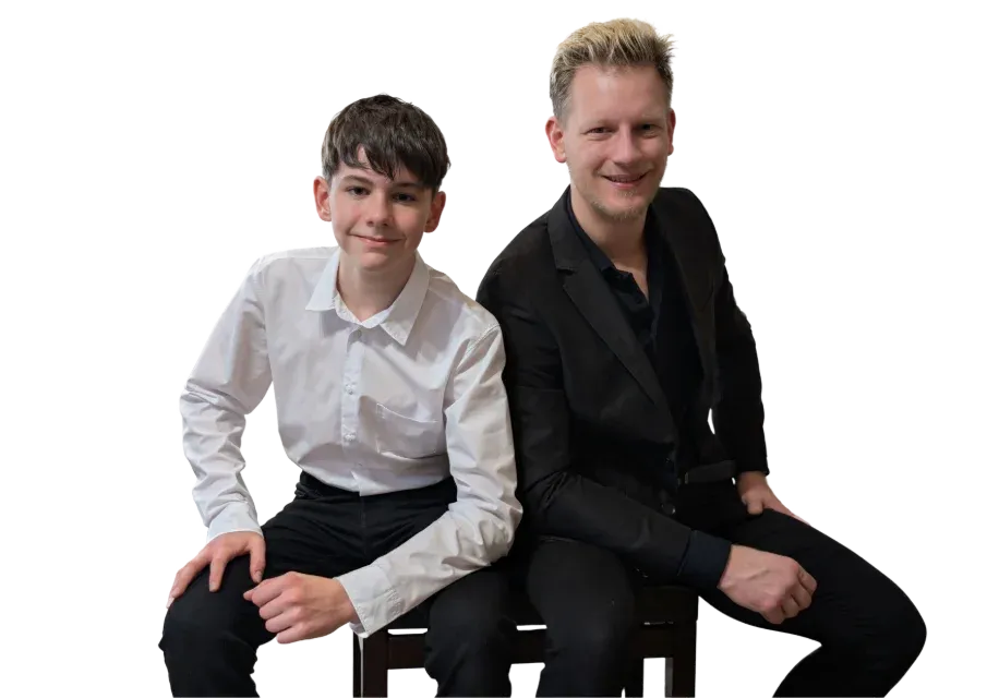 Čtyři ruce na klavíru  photo