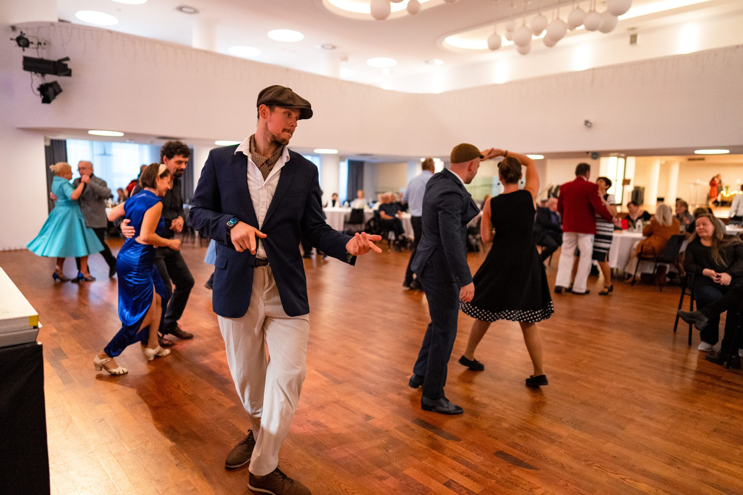 Swingový večer aneb čaj p(o) páté photo