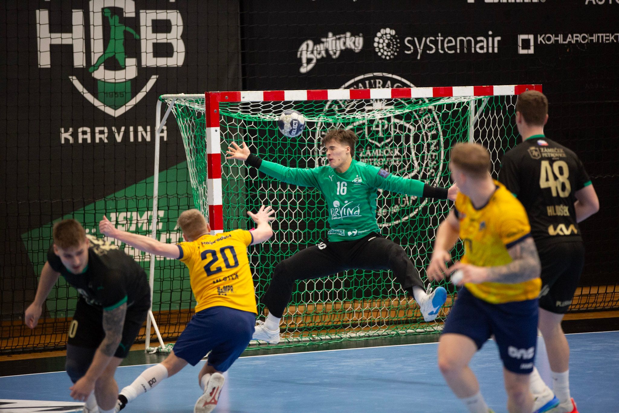 Házená: HCB Karviná vs. Jičín photo