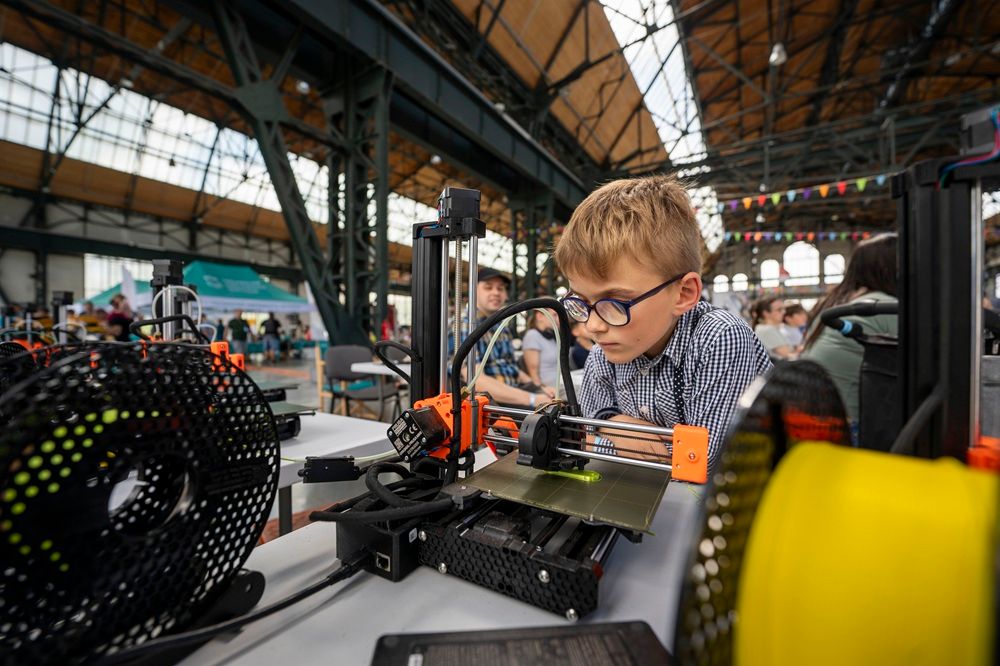Roboti, 3D tisk i virtuální realita. Do Ostravy míří Maker Faire