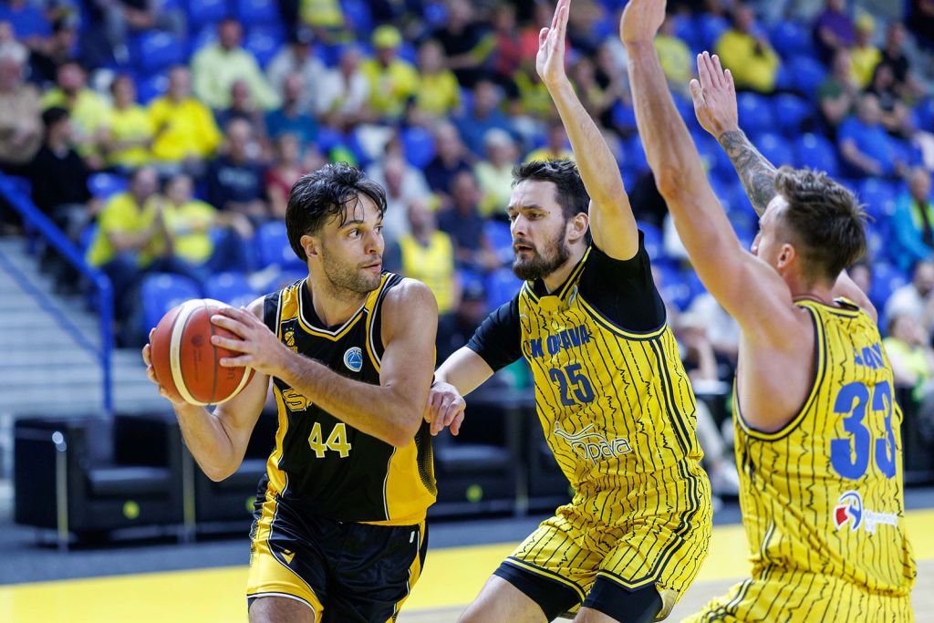 Basketbal: BK Opava vs. Gladiators Trier photo
