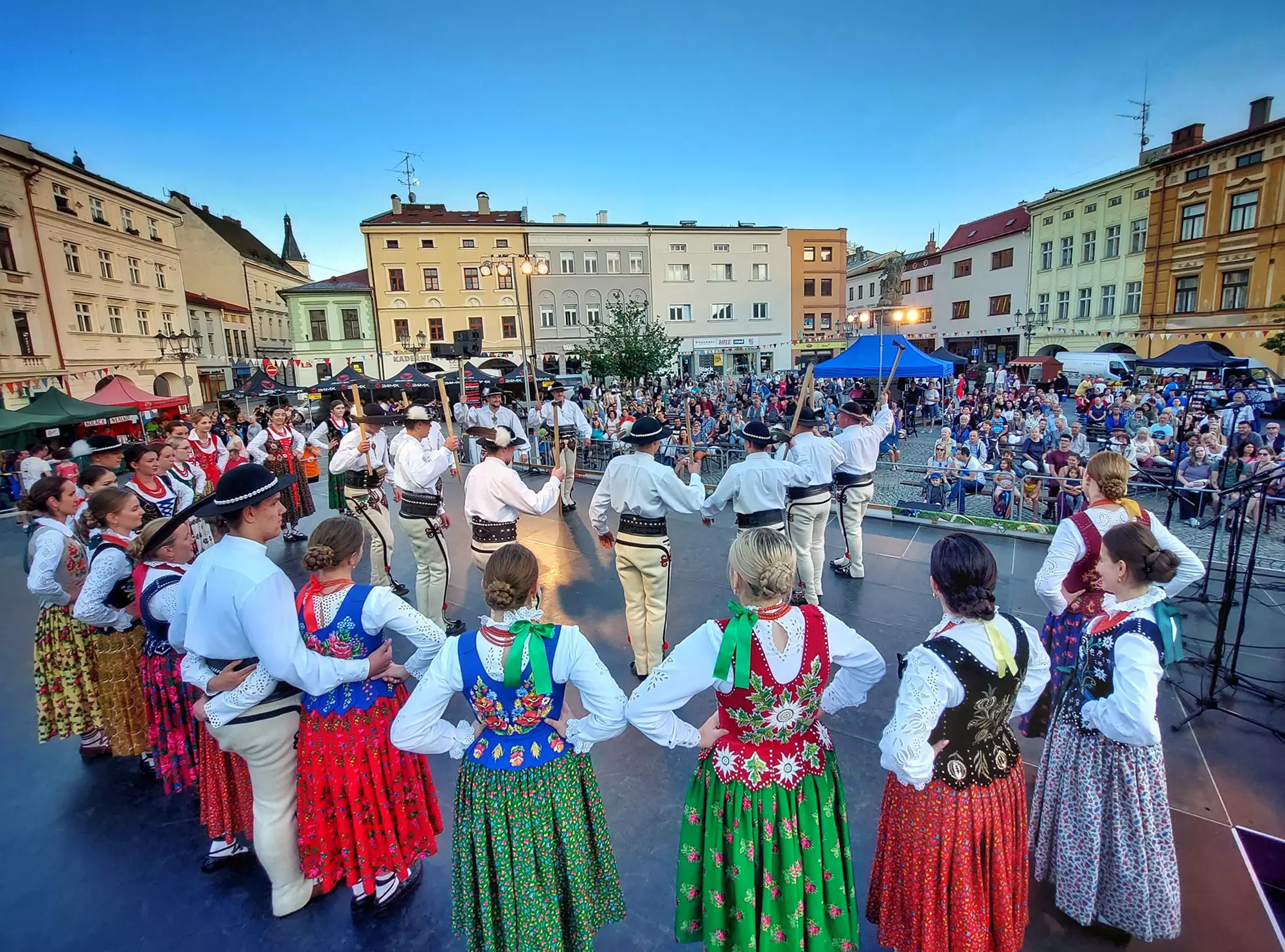 Mezinárodní folklorní festival photo