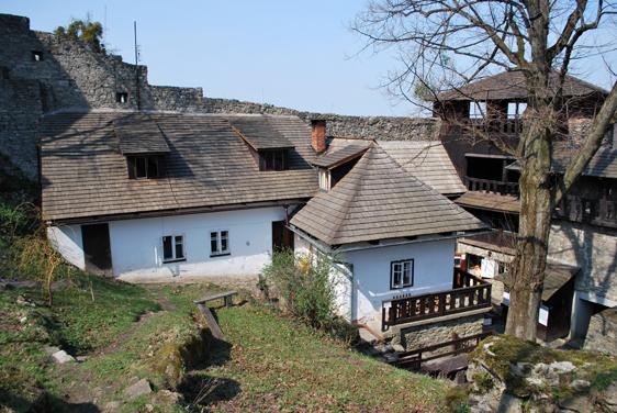 Středověké dny na hradě Hukvaldy photo