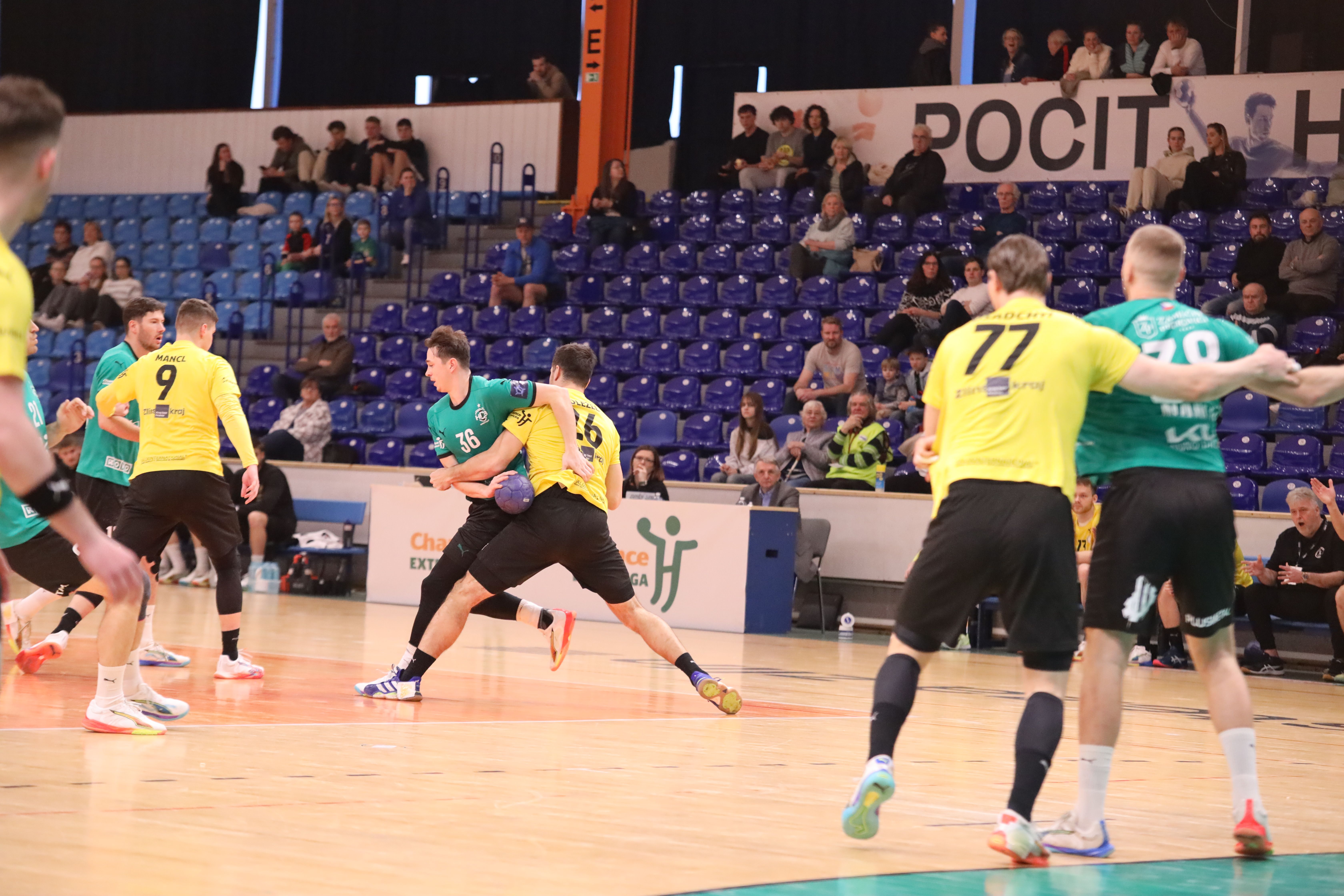 Házená: Karviná vs. Frýdek-Místek photo