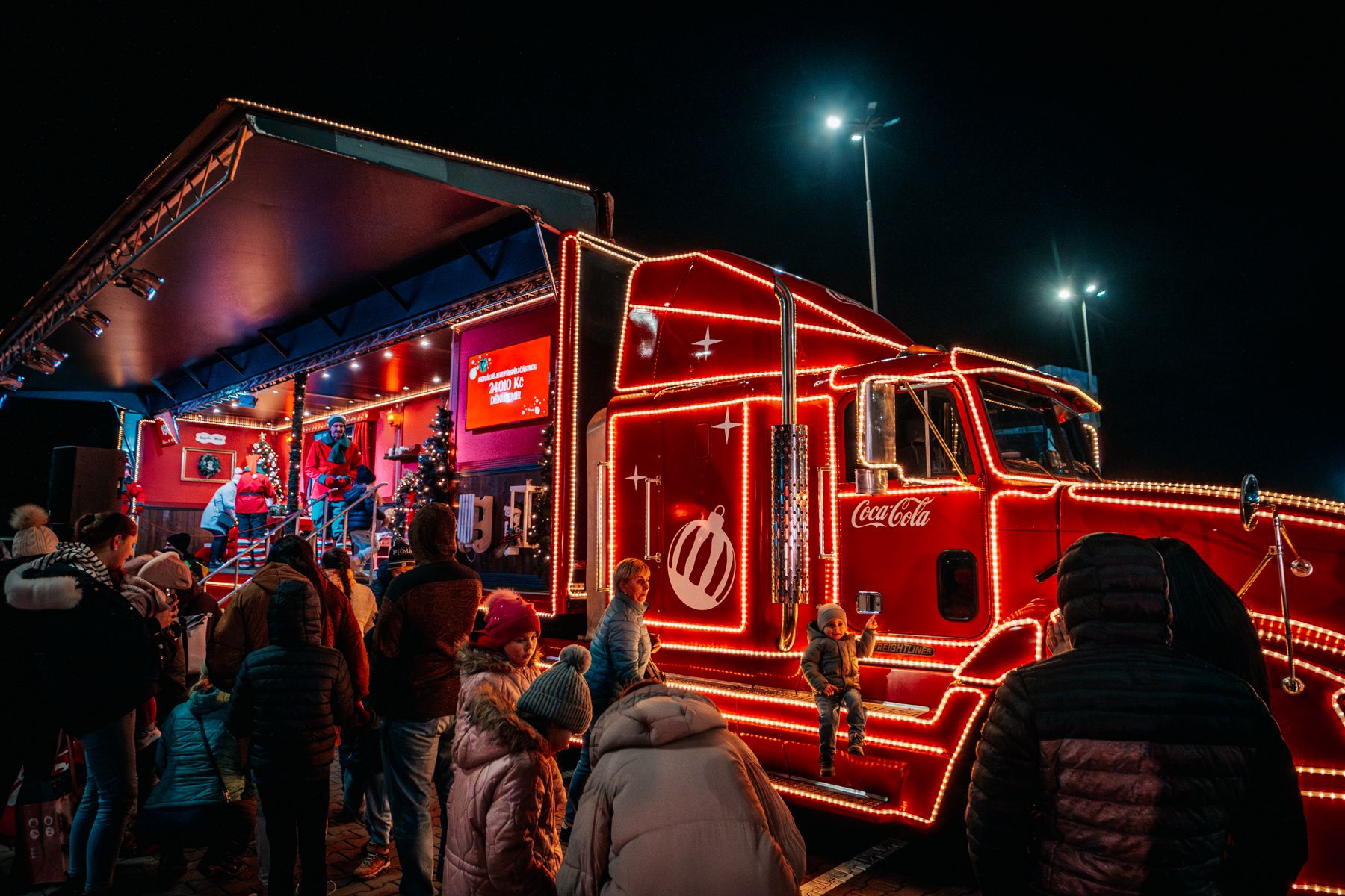Do Frýdku-Místku příští týden přijede vánoční Coca-Cola kamion
