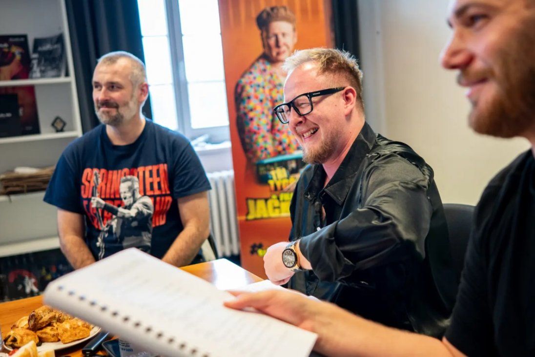 Táta! Divadlo Mír v listopadu uvede novou hořkou komedii