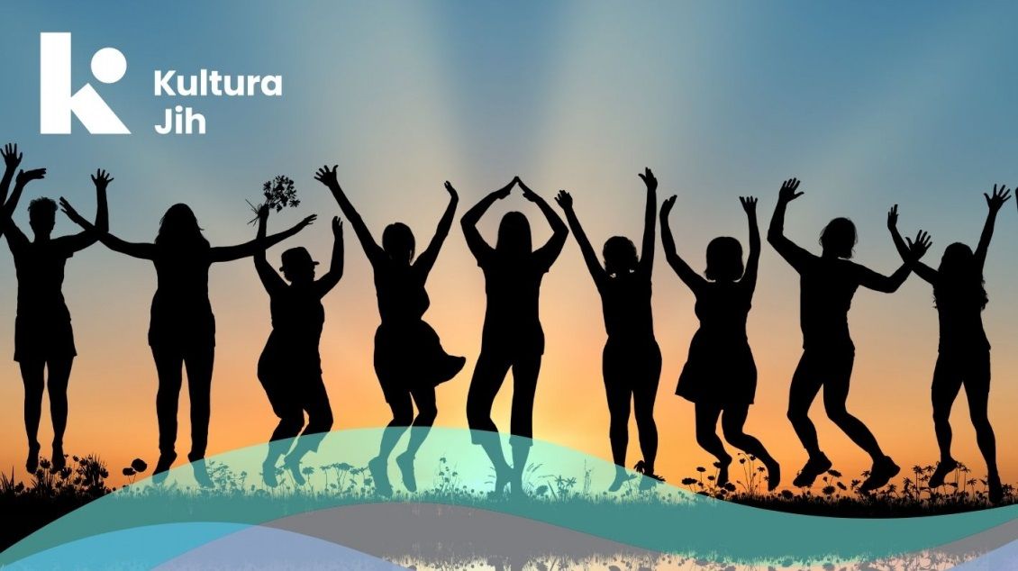 Žena v harmonii photo