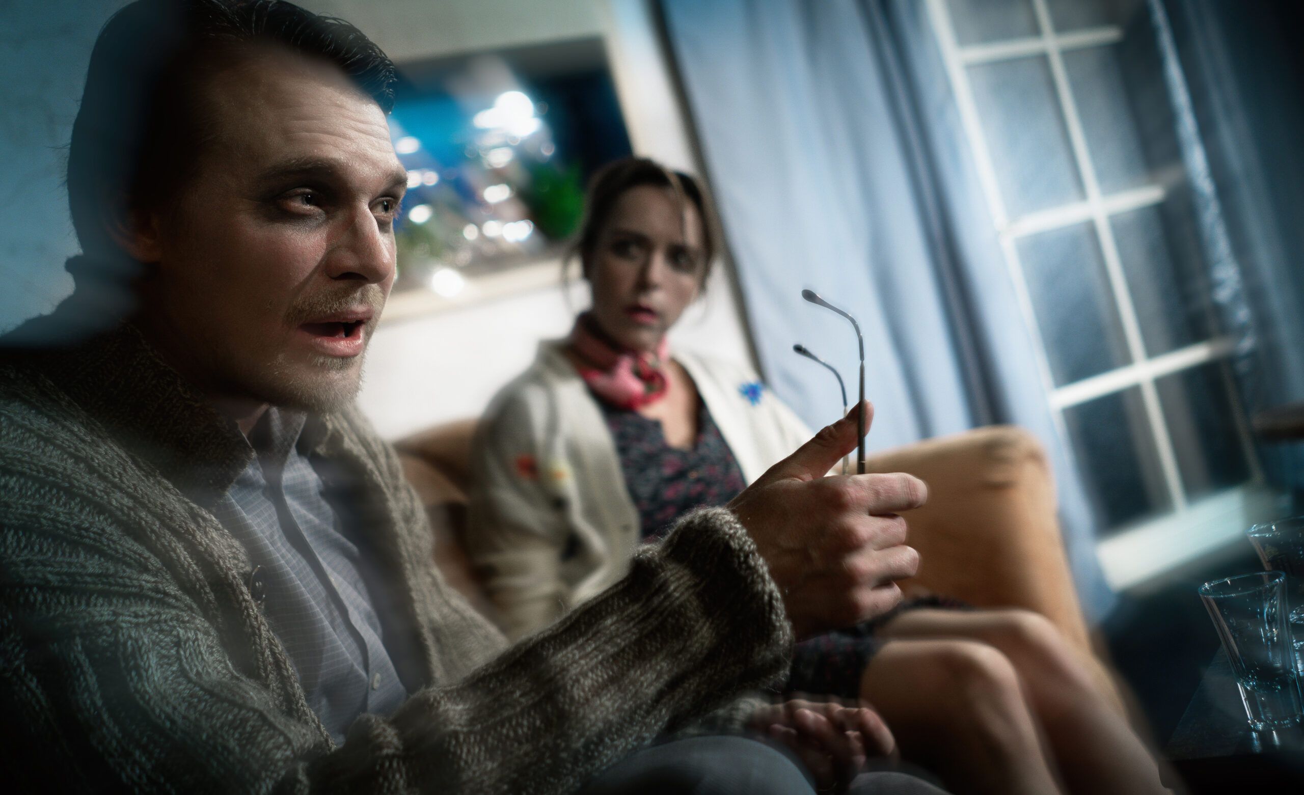 Slepice na zádech photo