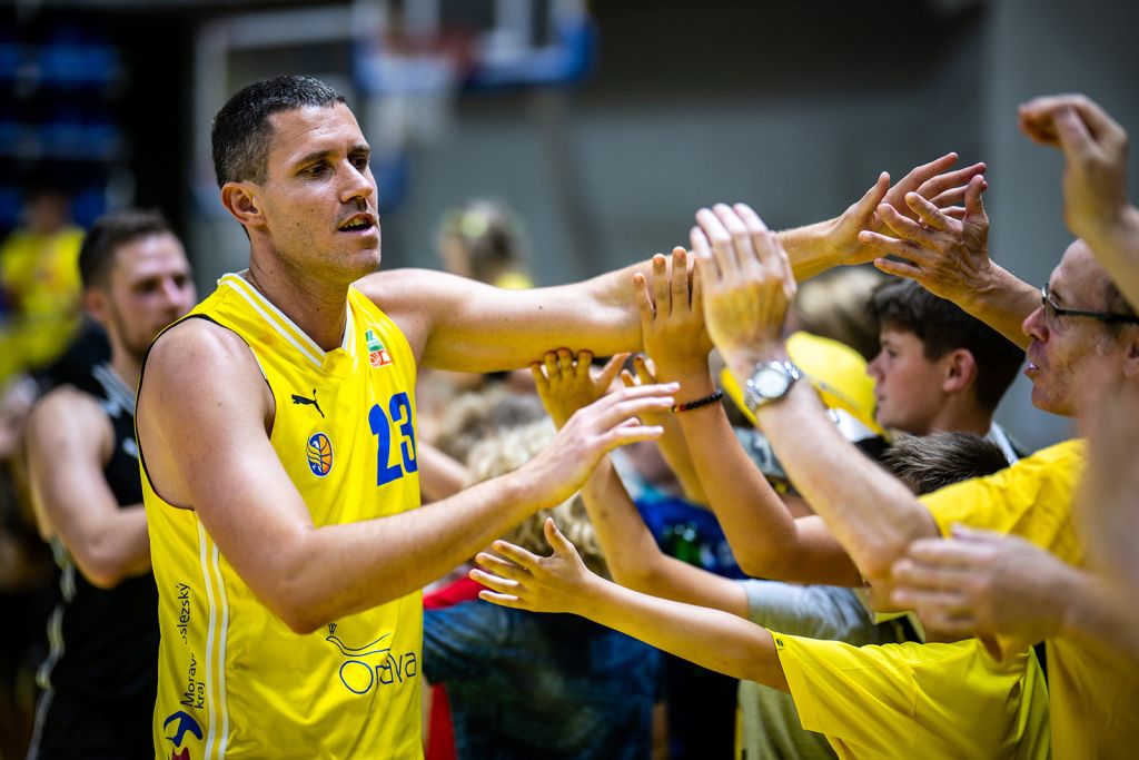 Basketbal: Opava vs. BK Pardubice photo