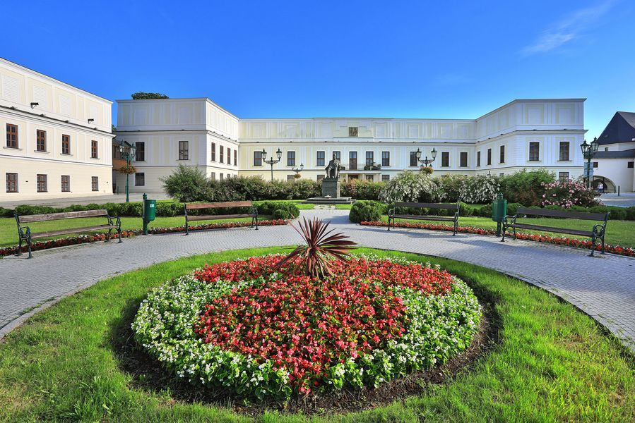 Jarní prohlídky zámku Fryštát photo